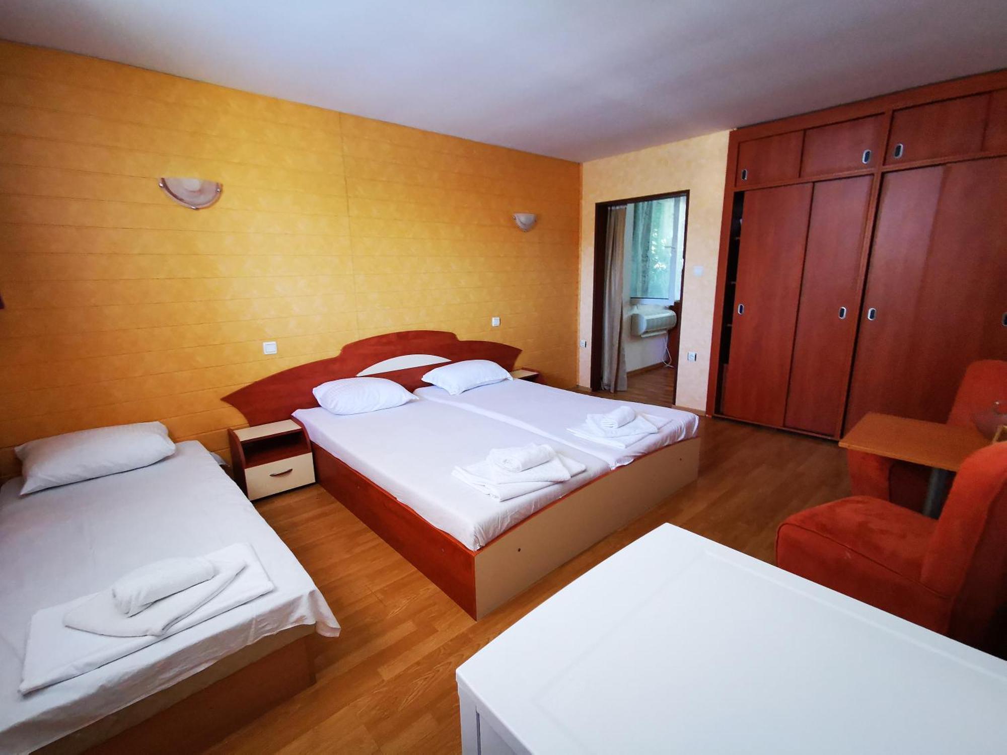 Hotel Paris Relax Zone Balchik Exterior foto